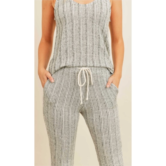 🆕Striped cami top and pant set - Picture 3 of 6